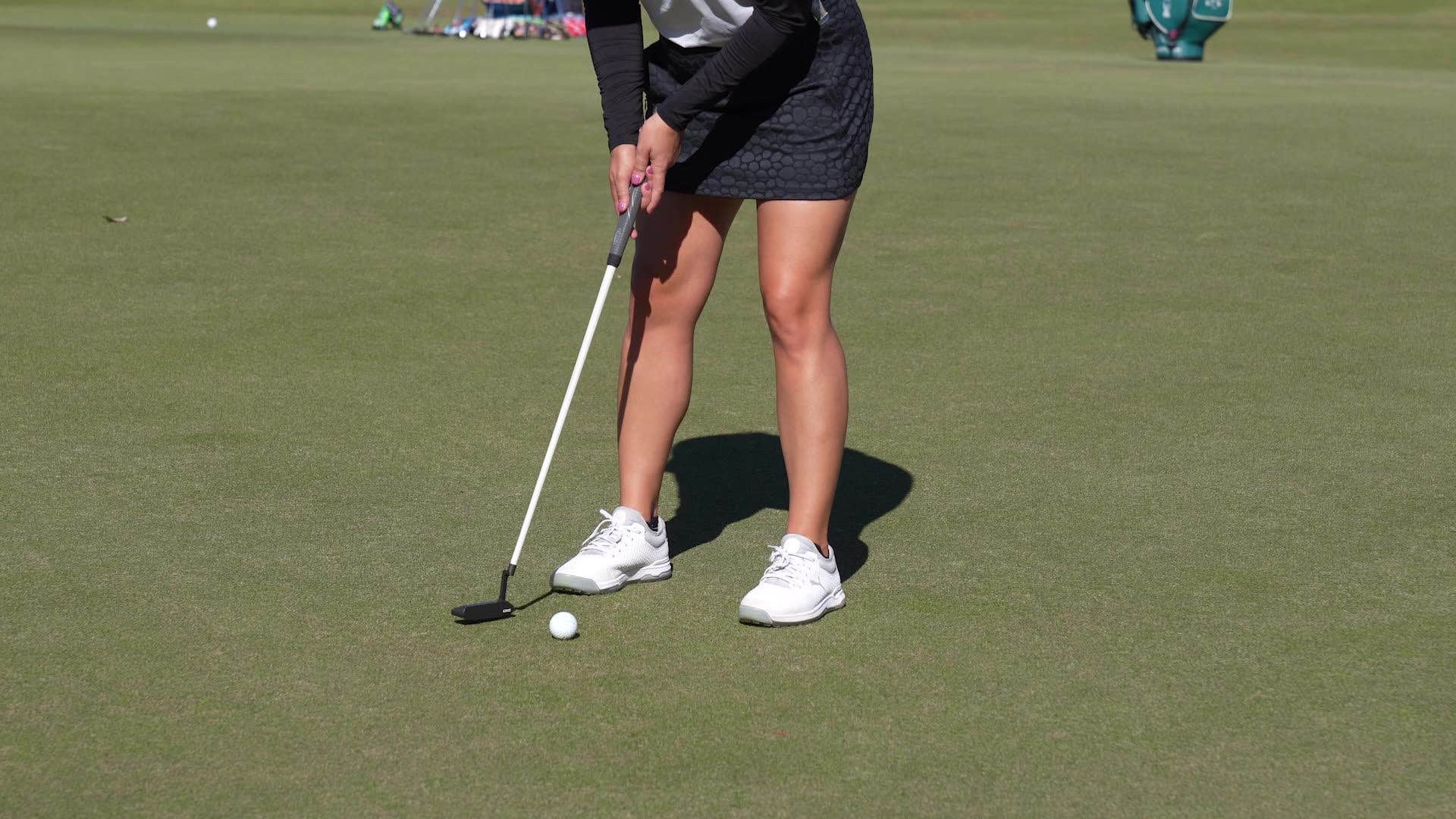 How to Putt on Bermuda Greens | Pros Teaching Joes