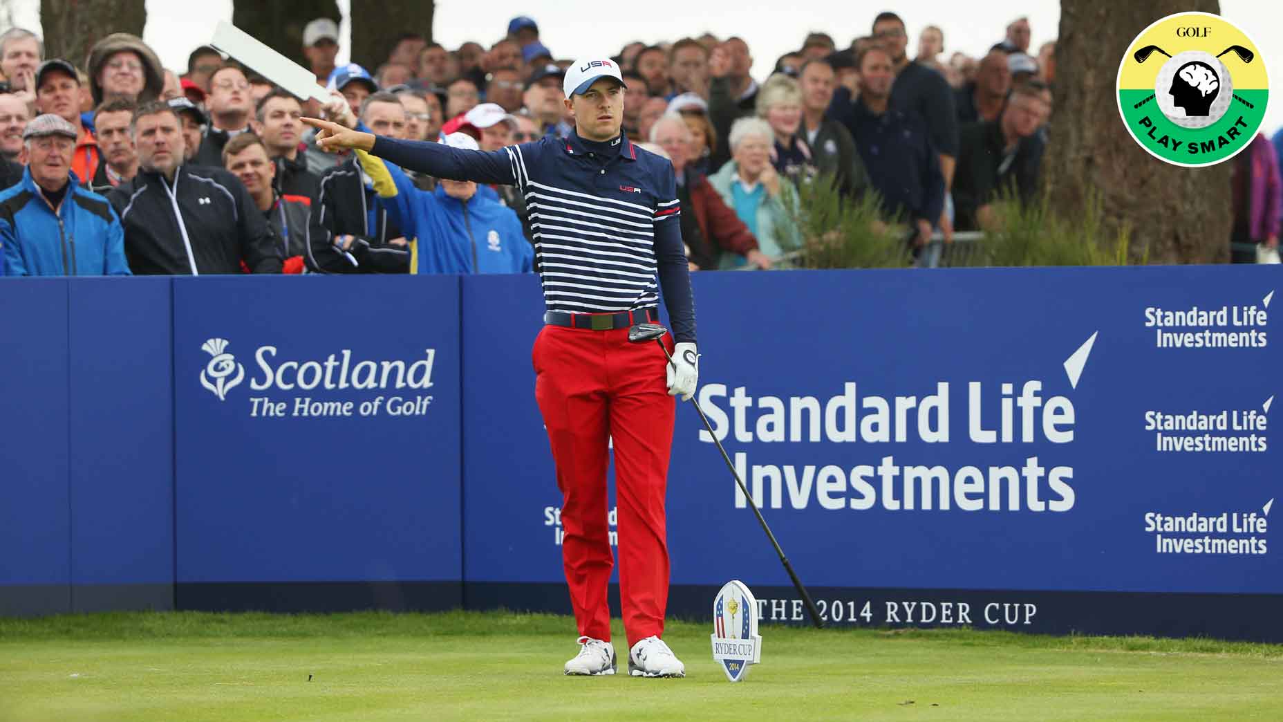 jordan spieth points to the right during the 2014 ryder cup